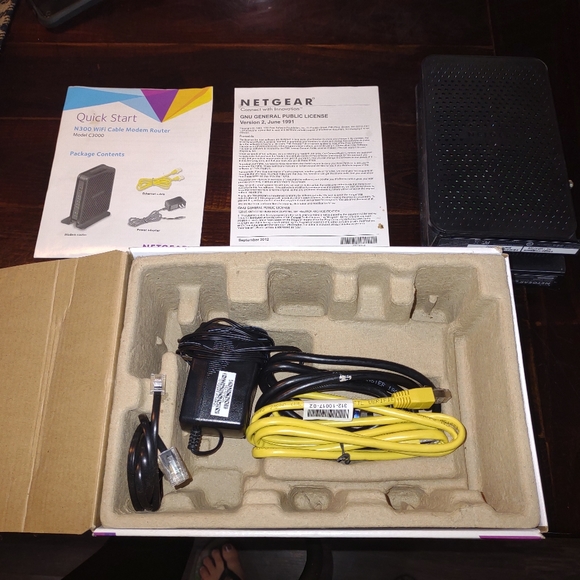 Wifi cable modem router - Picture 5 of 5